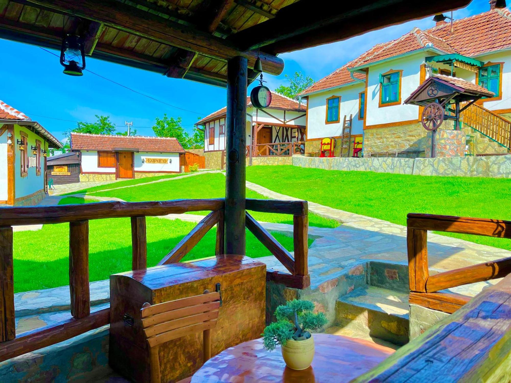 Hotel Etno Selo Stanojevic à Boljevac Extérieur photo
