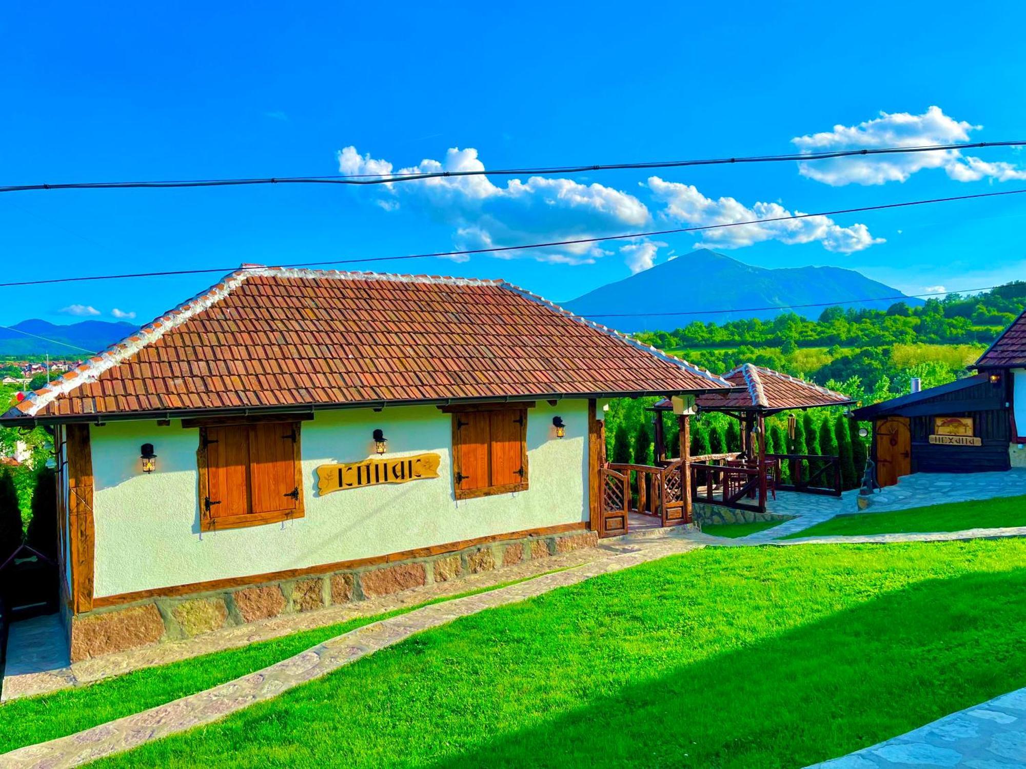 Hotel Etno Selo Stanojevic à Boljevac Extérieur photo