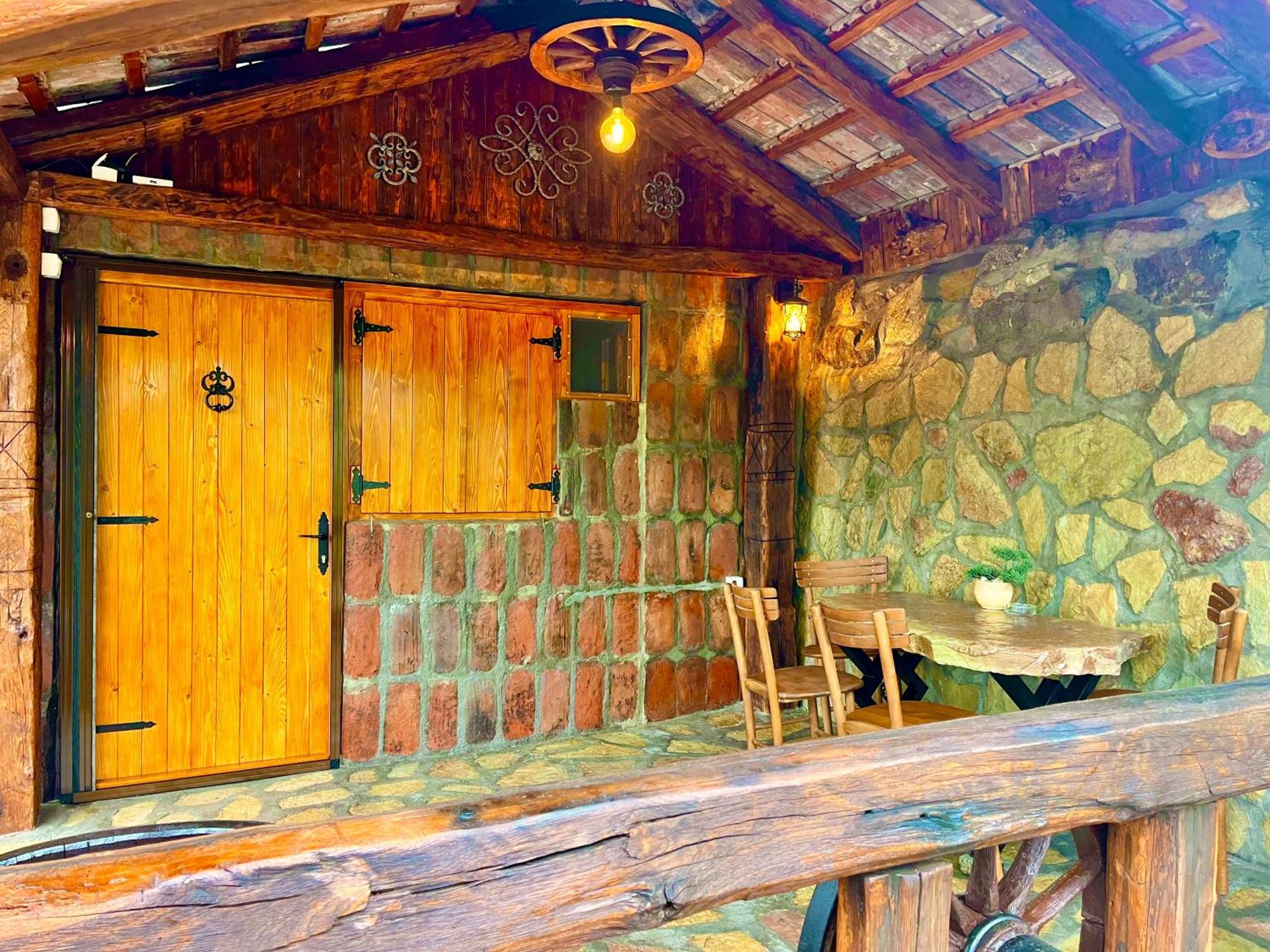 Hotel Etno Selo Stanojevic à Boljevac Extérieur photo