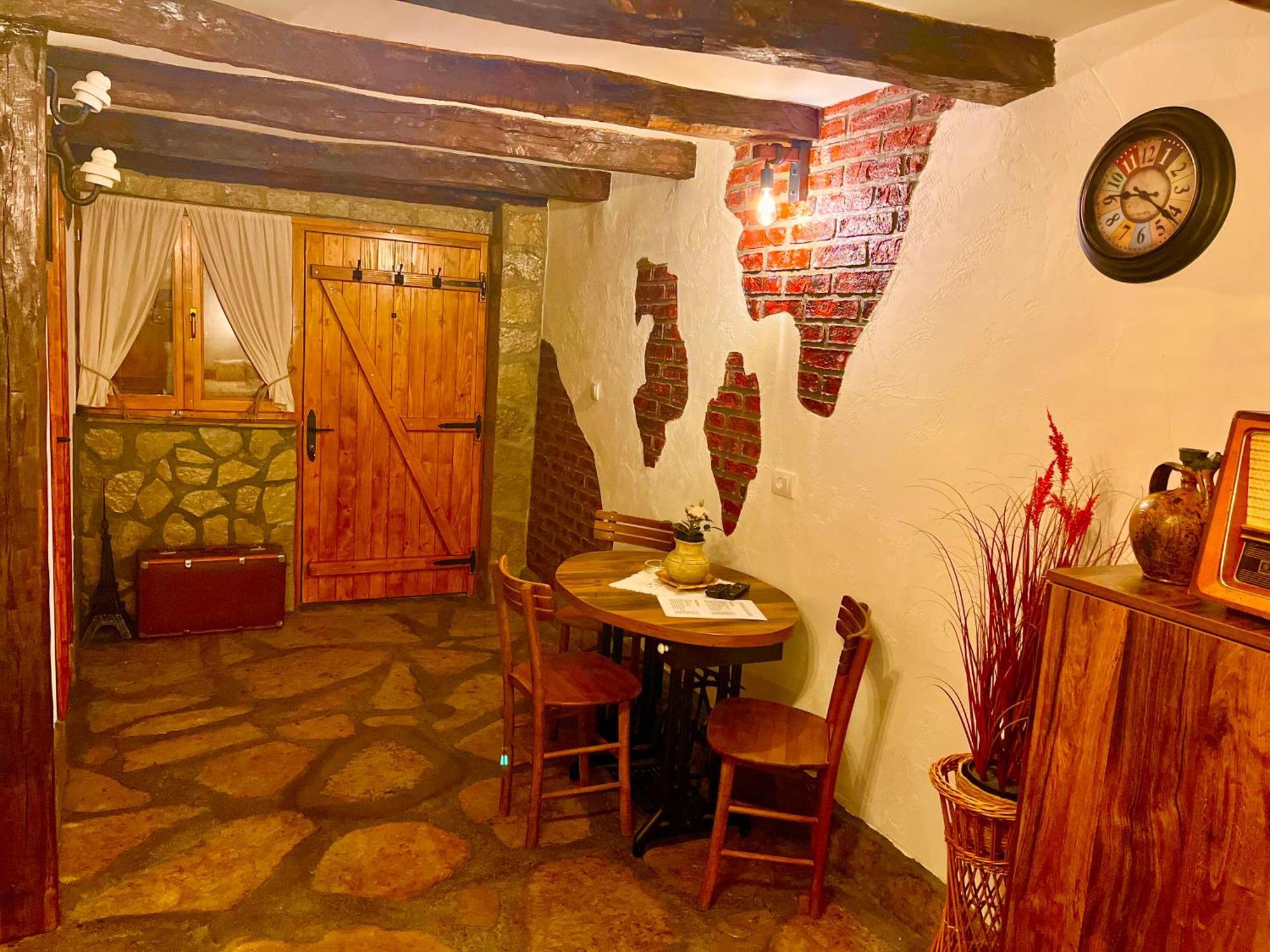 Hotel Etno Selo Stanojevic à Boljevac Extérieur photo